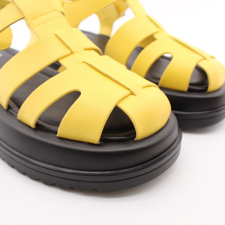 MADELLA сандалии