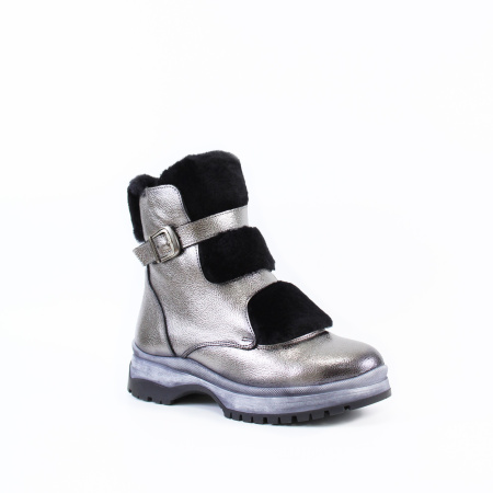 Ботинки с опушкой на высокой подошве SandM