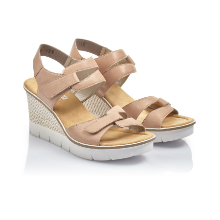 Розовые босоножки на танкетке RIEKER