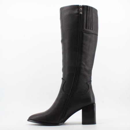 SPUR сапоги на каблуке