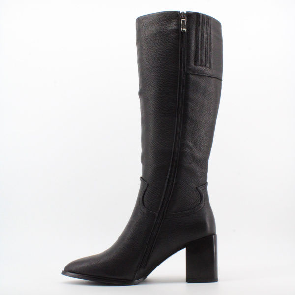 SPUR сапоги на каблуке