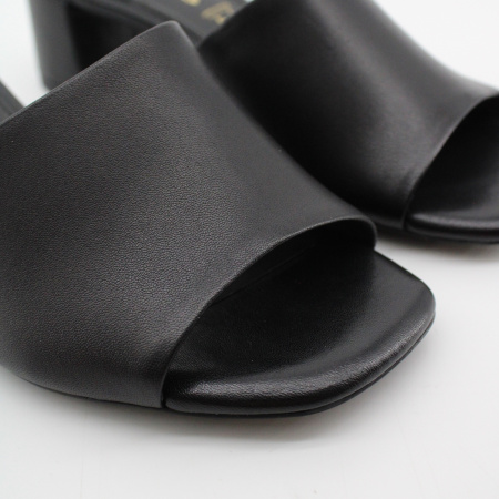 TAMARIS мюли из натуральной кожи