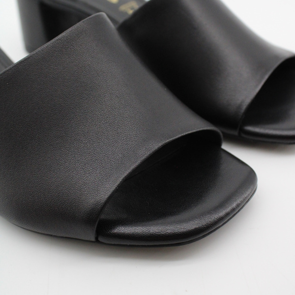 TAMARIS мюли из натуральной кожи