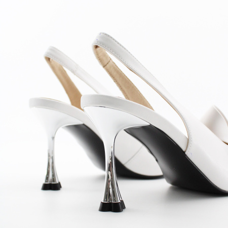 MADELLA белые туфли