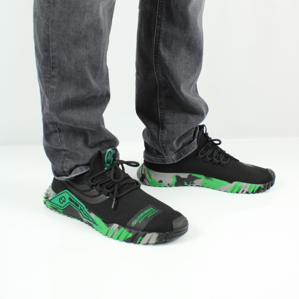 Чёрные текстильные кроссовки RESPECT