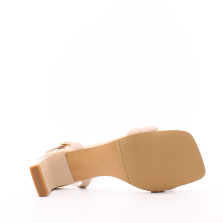 Босоножки MADELLA