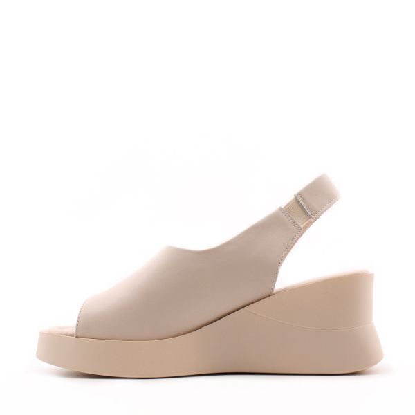 MADELLA босоножки на платформе 