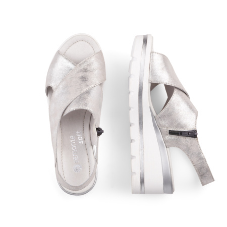 Серебрянные босоножки на танкетке REMONTE