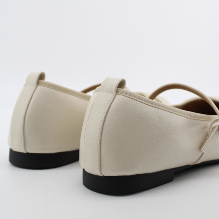 SPUR туфли бежевые