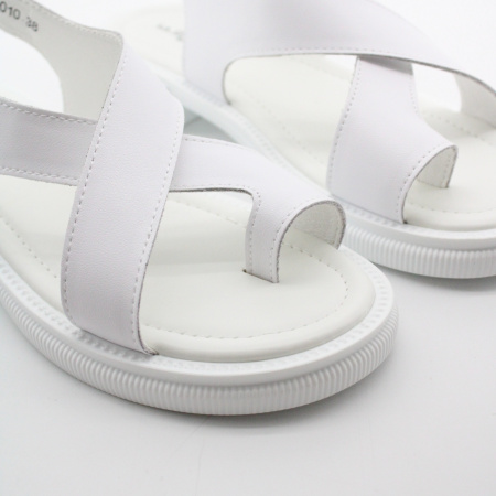 LAGRANDEZZA сандалии белого цвета