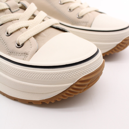 Кеды с перфорацией