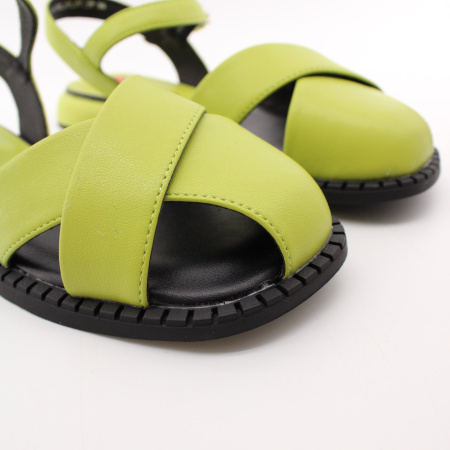 SPUR сандалии