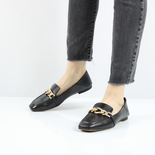 Лоферы на венском каблуке TAMARIS