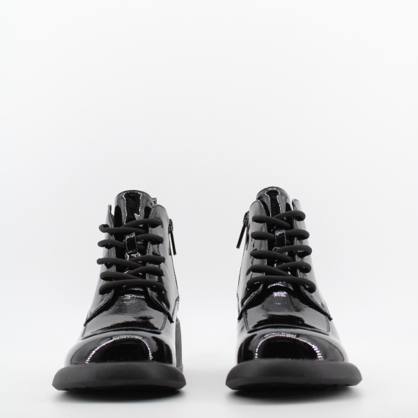 LUKME ботильоны лаковые на шнуровке