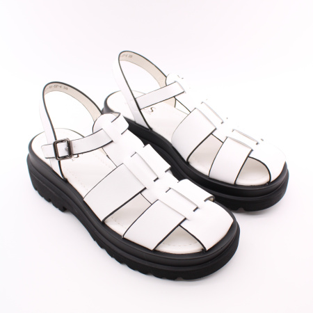 Летние белые босоножки на платформе KRAUS