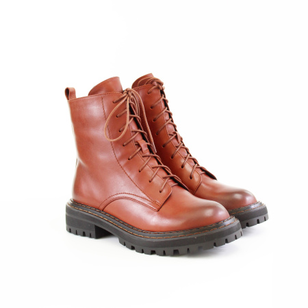 Ботинки высокие с затемненным носком MADELLA