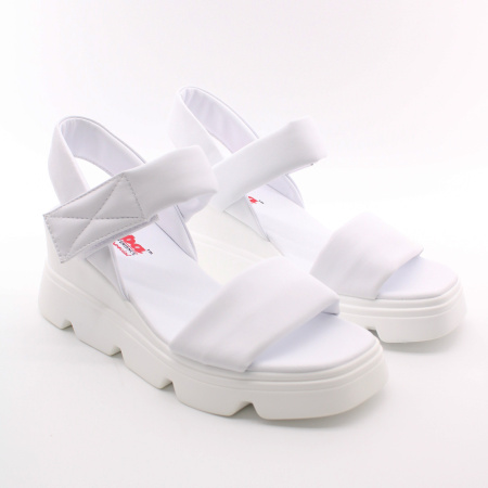 Босоножки TOFA