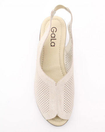 Серебряные босоножки