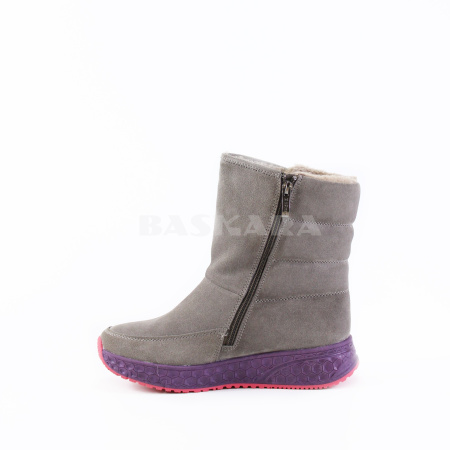 Ботинки замшевые на цветной подошве