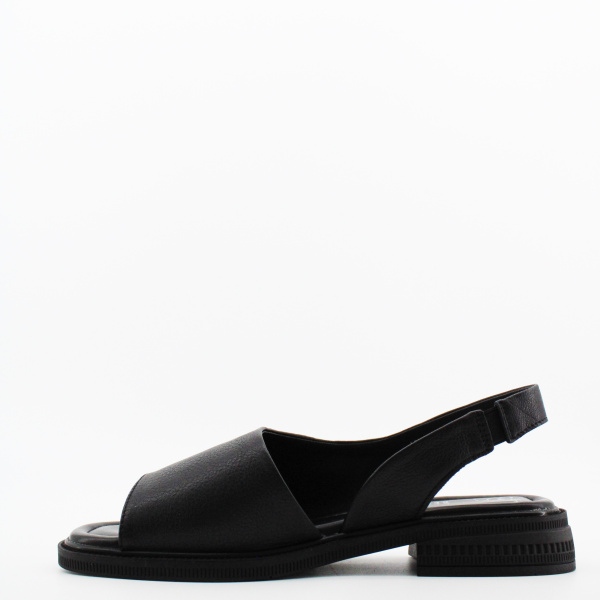 SPUR черные босоножки