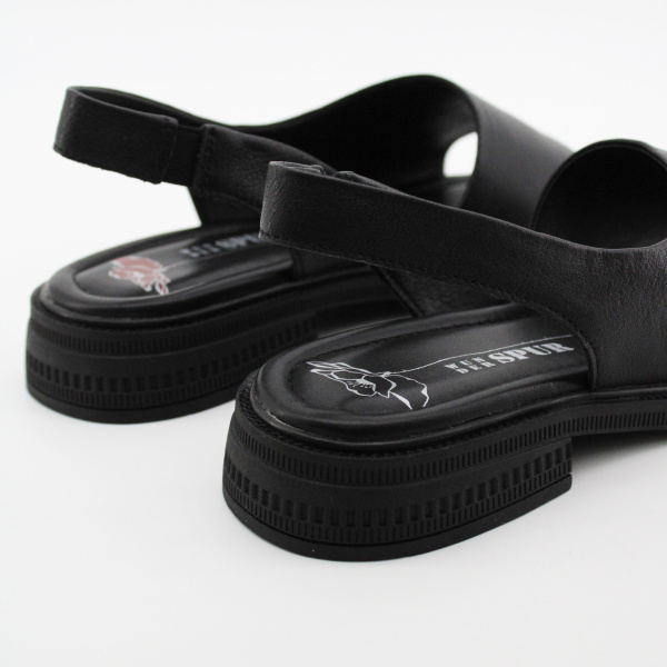 SPUR черные босоножки