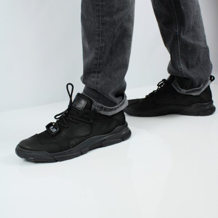 Кроссовки BASKARA