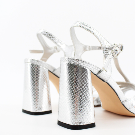 MADELLA босоножки на устойчивом каблуке