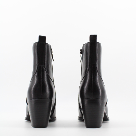 MADELLA ботильоны с зауженным носком