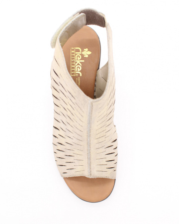 Босоножки с лазерной обработкой