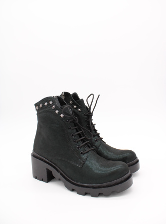 Ботинки на массивной подошве с декором MILANA