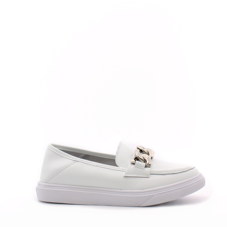 Белые кожаные лоферы MADELLA