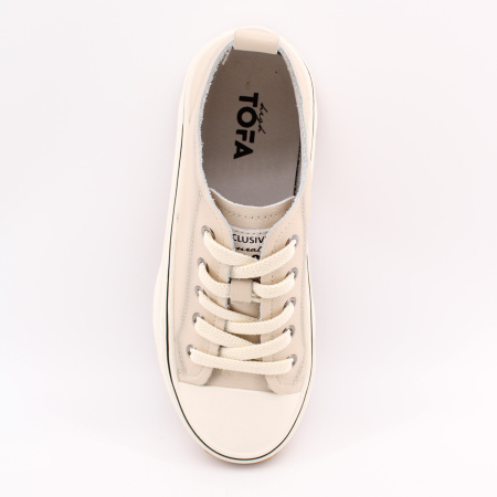 Кеды с перфорацией