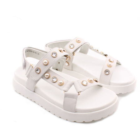 Белые сандалии MADELLA