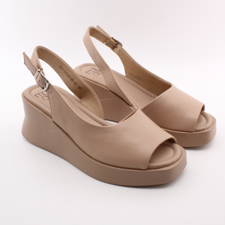 Босоножки MADELLA