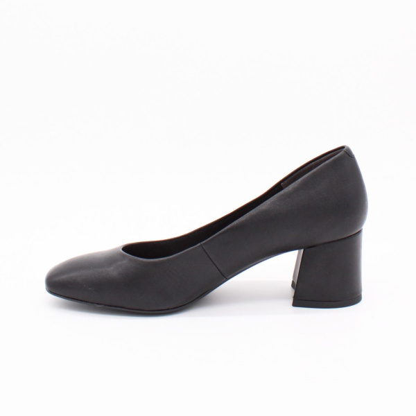 Чёрные лодочки на толстом каблуке TAMARIS