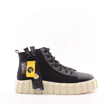 Высокие чёрные кеды из текстиля на объемной подошве MADELLA