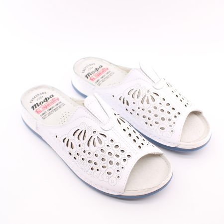 Сабо белое перфорированное TOFA