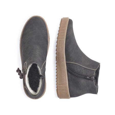 Ботинки с декоративным шнурком