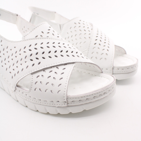 SPUR босоножки на рифленной подошве