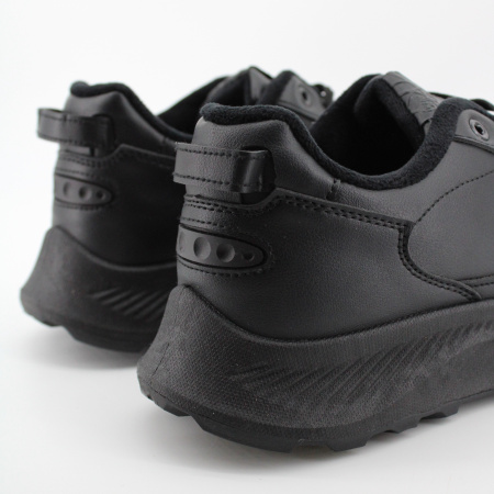 SPUR черные кроссовки 