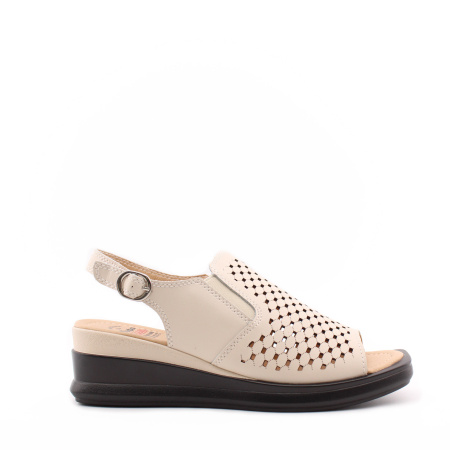 Босоножки TOFA