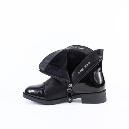 Ботинки с лакированым носком