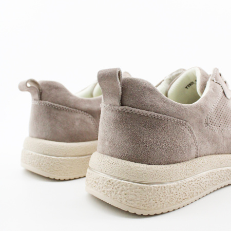 SPUR женскме кроссовки