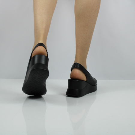 MADELLA босоножки на платформе 