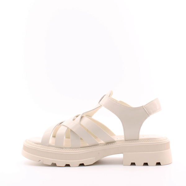 Босоножки светлые BONAVI