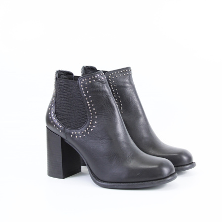 Ботильоны на толстом каблуке SandM