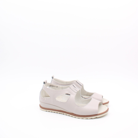 Сандалии из кожи