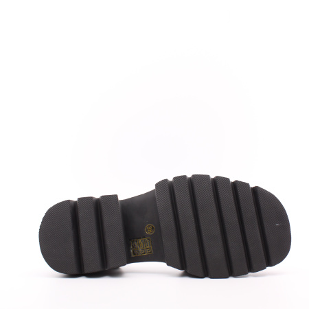 Черные босоножки на массивной подошве LADY COUTURE