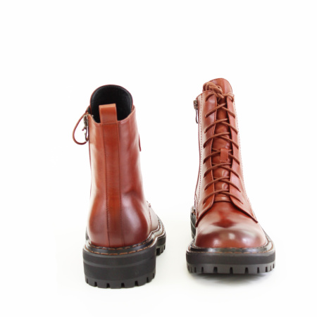 Ботинки высокие с затемненным носком MADELLA