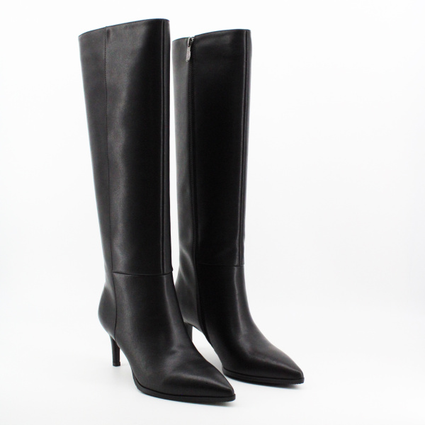 MADELLA сапоги на каблуке